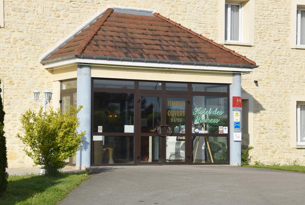 Logis Des Sources Hotel Creney-pres-Troyes Bagian luar foto
