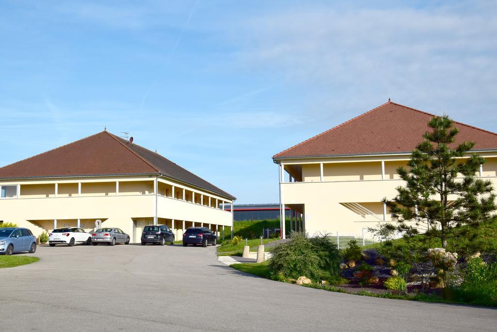 Logis Des Sources Hotel Creney-pres-Troyes Bagian luar foto